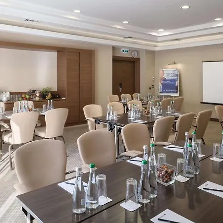 Otel Radisson Blu Hotel, Podil Centre 4*
